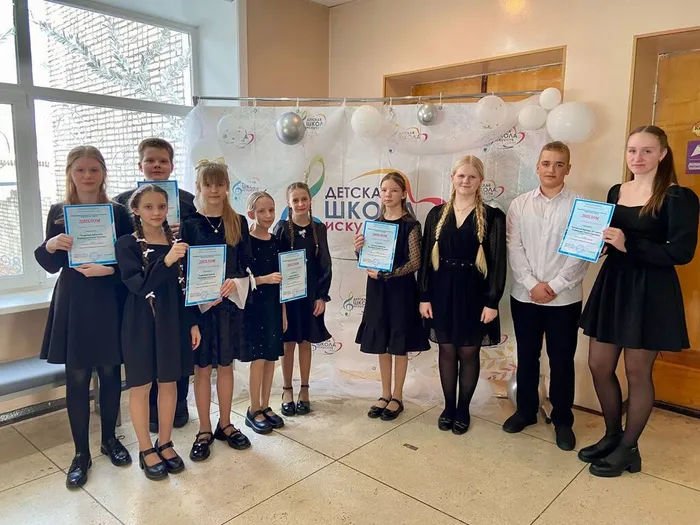 photo_5260454830541576385_y