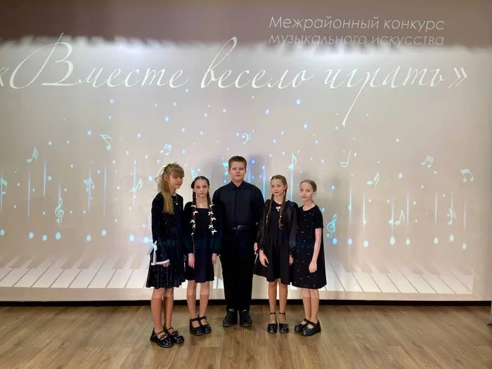 photo_5260454830541576393_y