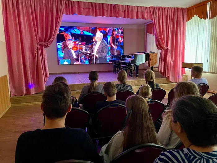 photo_2025-10-08_14-24-56